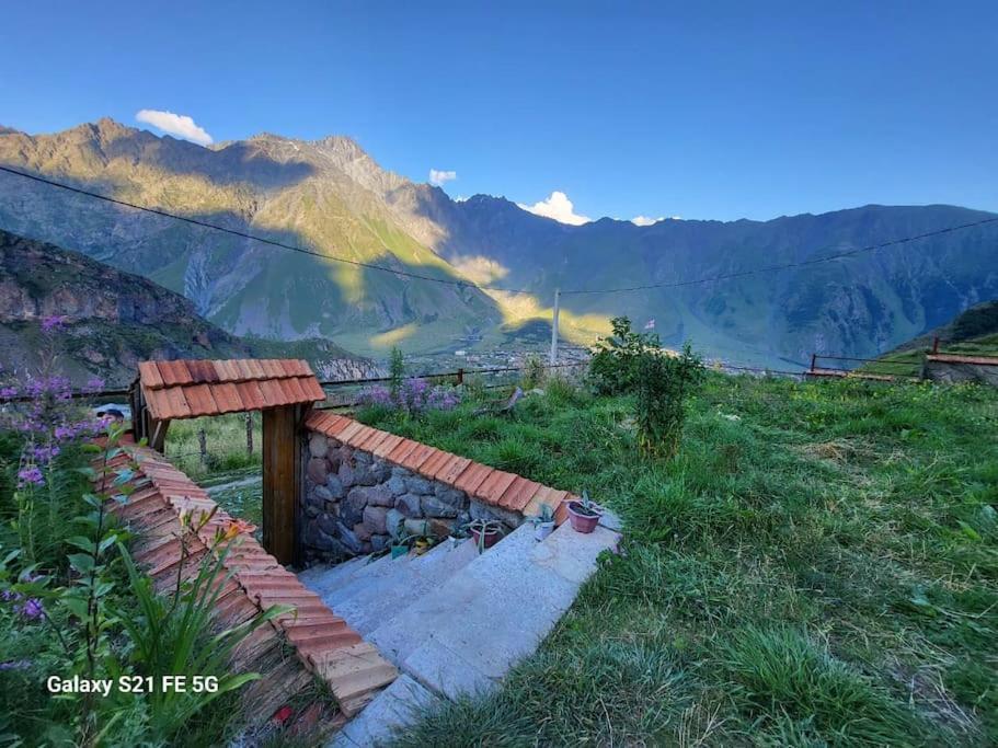 Villa Peak House Kazbegi Esterno foto
